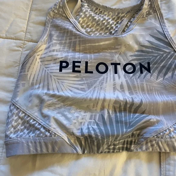 Peloton Sports Bra - Picture 2 of 4